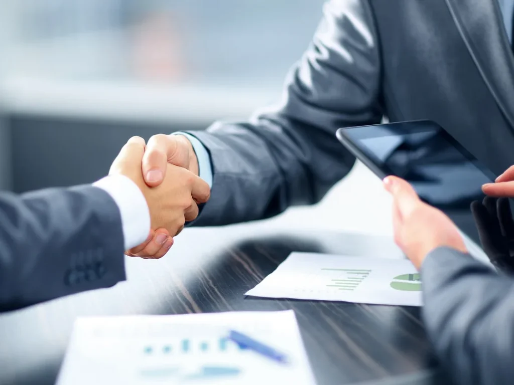 Acuerdo corporativo de la división de Inversiones de Grupo STI